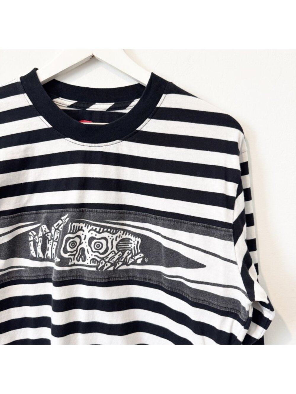 Lurking Class Peeking Striped Long Sleeve Graphic Shirt Grunge Punk Mens‎ Medium - Picture 3 of 8